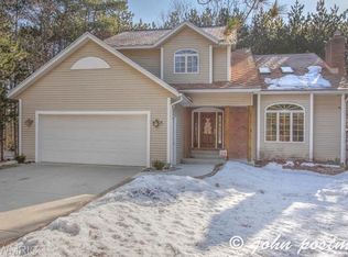 1034 Red Coat Ln NE, Sparta, MI 49345