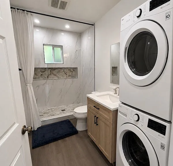 6851 Thelma Ave #B — Photo 3