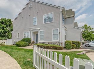 706 Yarrow Cir #7, Dayton, NJ 08810