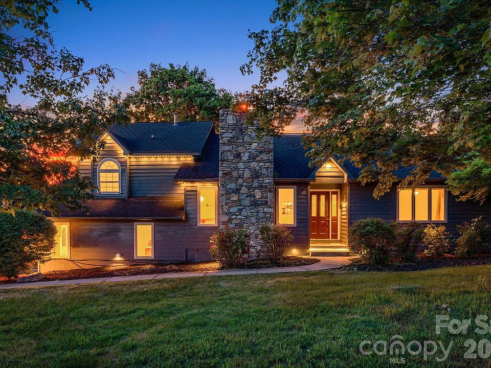 1st image of 2 Jaks Ridge Dr