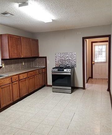 3rd image of 1527 Gallier St
