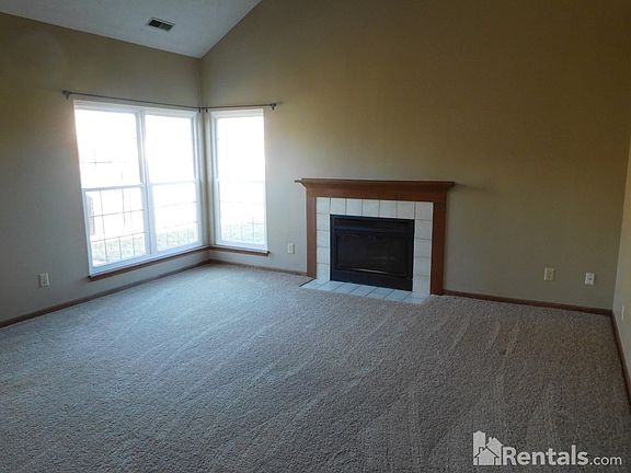 5th image of 1158 Barcelona Dr