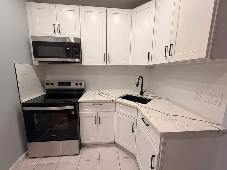 280-282 Winthrop Ave #8A — Photo 1