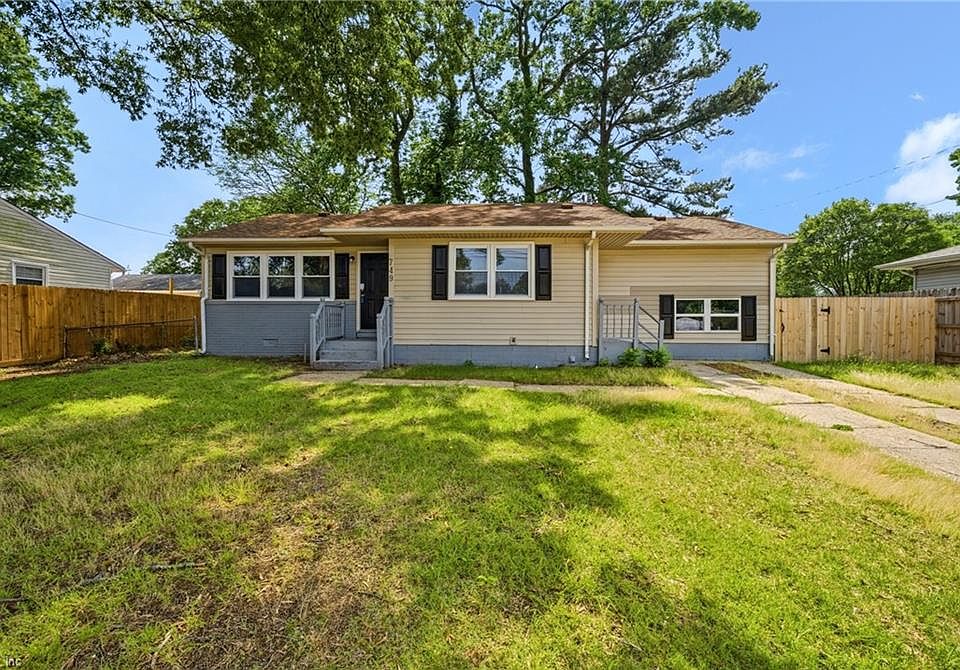 1st image of 749 Holladay Ln