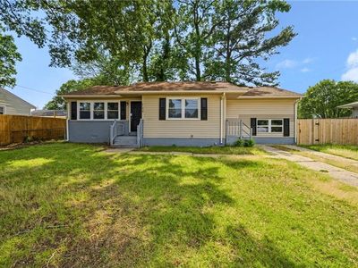 749 Holladay Ln, Virginia Beach, VA, 23455