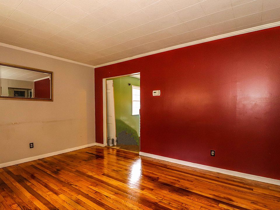2nd image of 1283-85 Marion Ave
