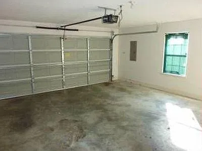 3 bed, 1343 sqft, $1,995 — Photo 4