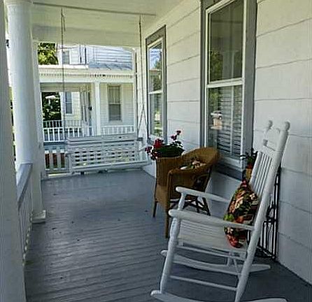 5th image of 228 Chautauqua Ave