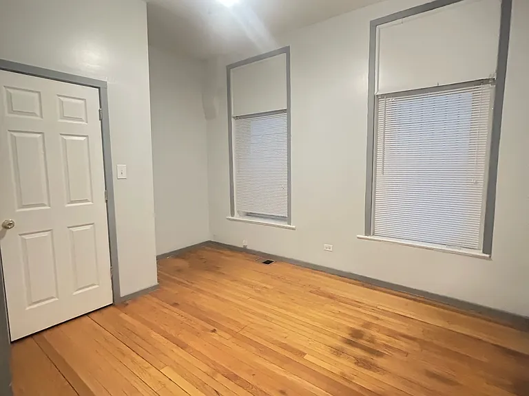 3819 S Wabash Ave #1 — Photo 11