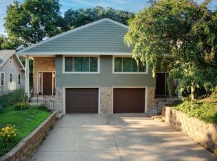 2415 Doswell Ave, Saint Paul, MN 55108