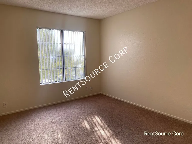 2554 Olive Dr #18-DR; — Photo 8