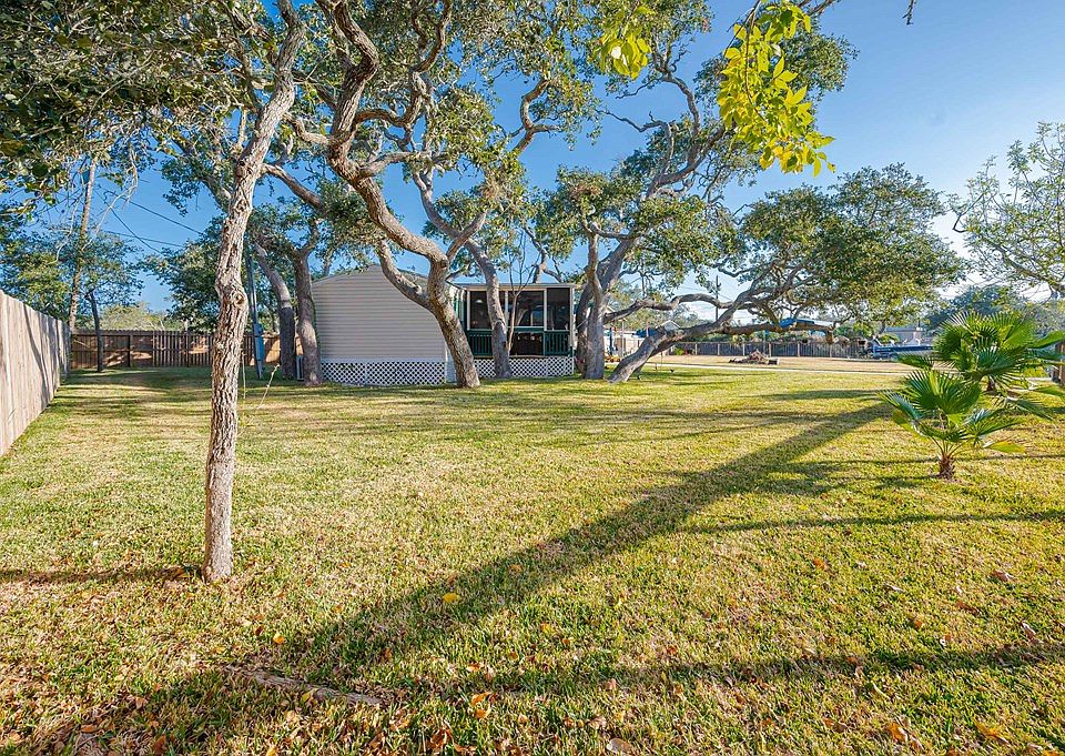 165 Sweet Bay Dr, Rockport, TX 78382 Zillow