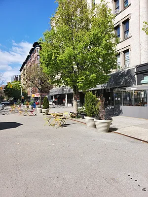 Sold by Douglas Elliman | media 22