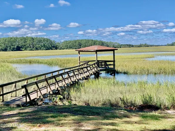 59 Cusabo Road, St. Helena Island, SC 29920