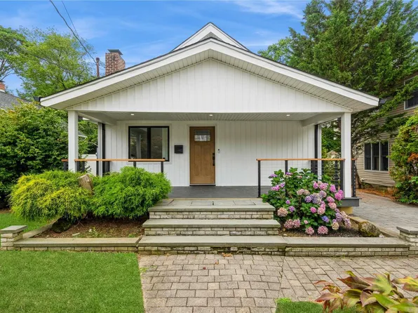 29 Frankel Avenue, Freeport, NY 11520