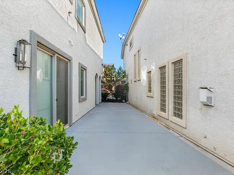 9161 Tudor Park Pl — Photo 36