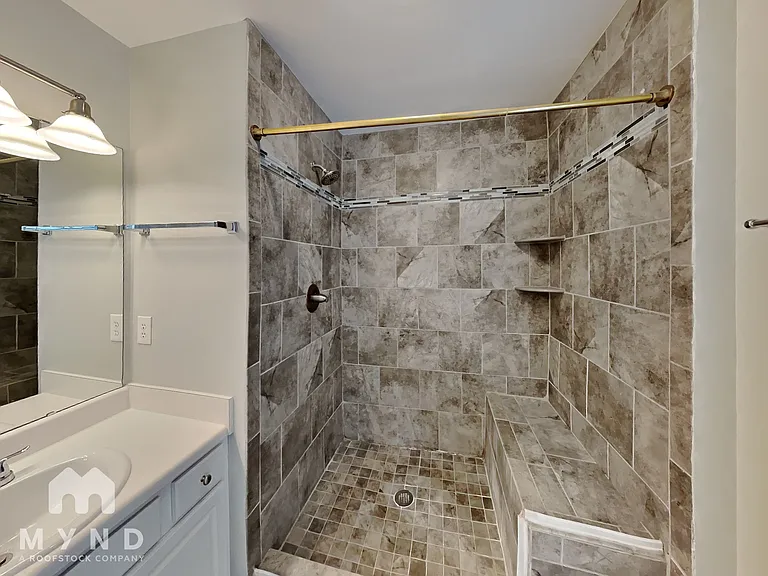 2023 Swimming Hole Cir — Photo 17