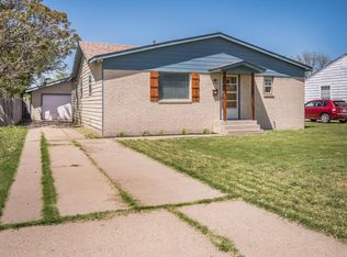 816 NE 2nd St, Dumas, TX 79029