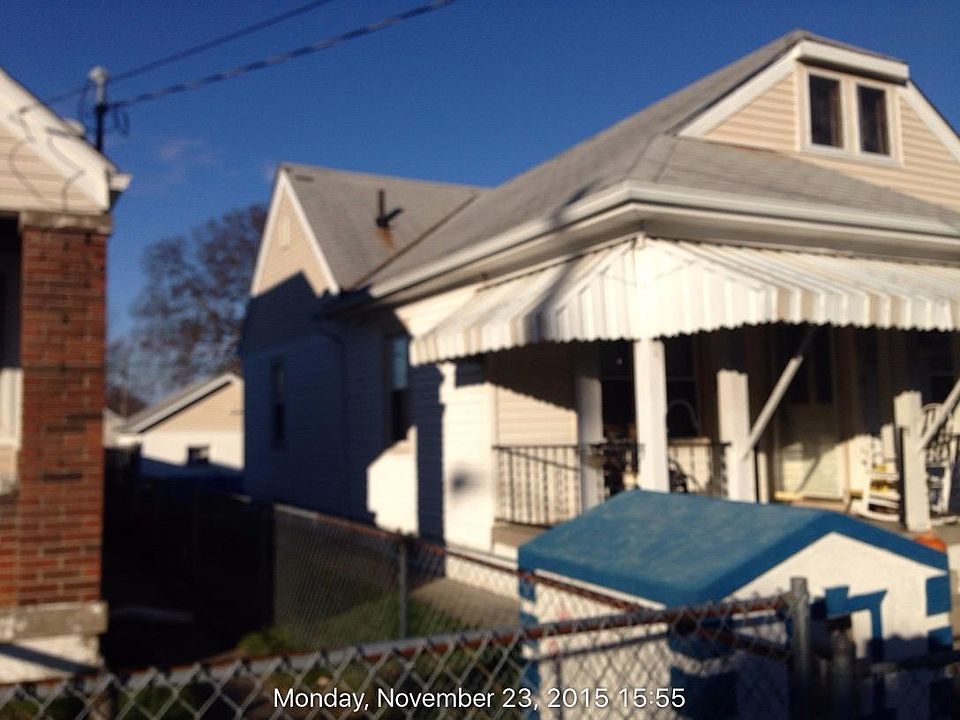 2nd image of 1224 Ross Ave