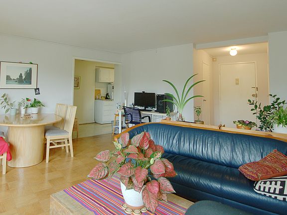 2nd image of 10201 Grosvenor Pl APT 828
