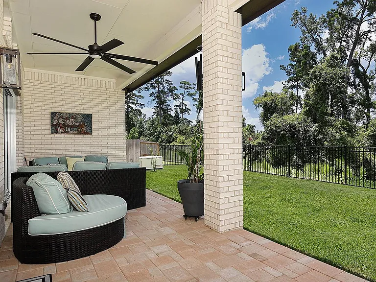 1137 Stillwater Pond Dr — Photo 25