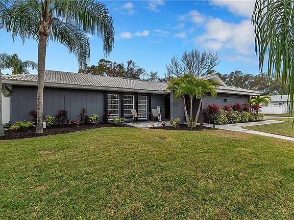 4th image of 12890 Forest Dr