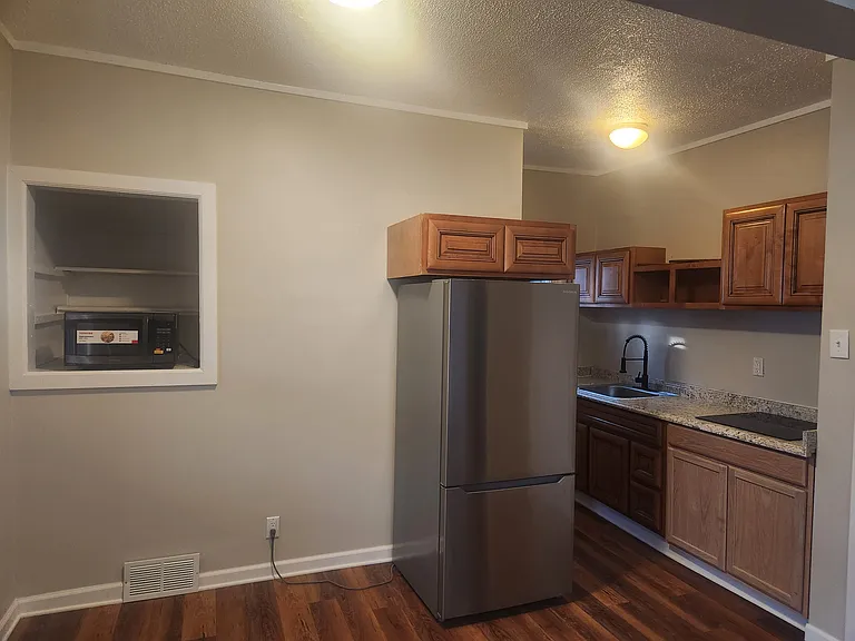2411 S Shelby St #1 — Photo 13