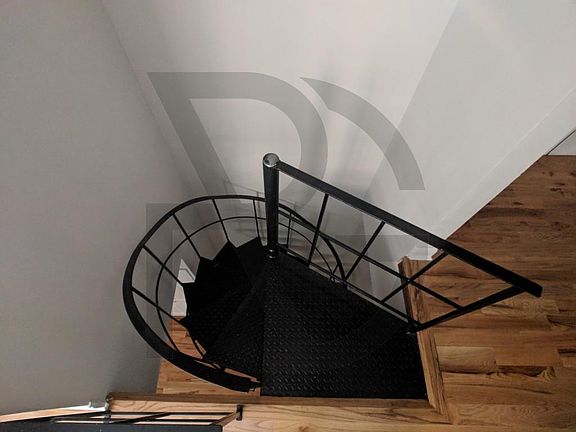 5th image of 815 W Cornelia Ave #821A112