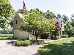 28 River View Ln, Marion, MA 02738