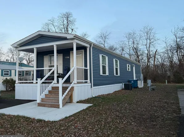 2027 Beatty Dr, Morrisville, PA 19067