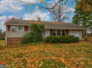 2344 Lancaster Rd, Manheim, PA 17545