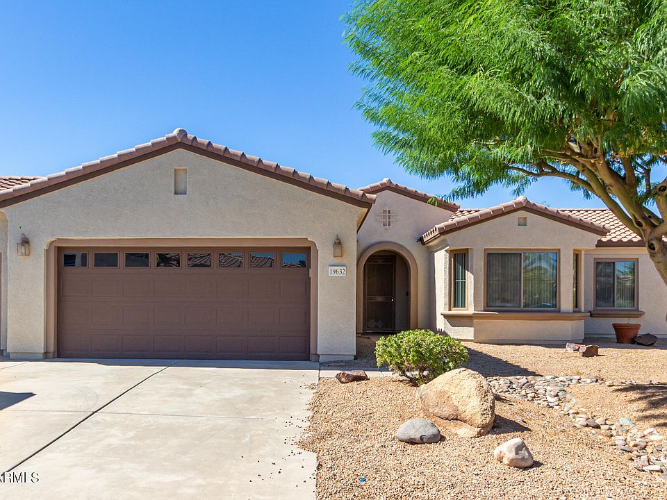 1st image of 19632 N MAJESTIC VISTA Court