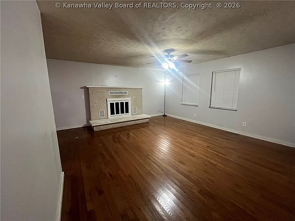 4th image of 545 Long Fork Rd