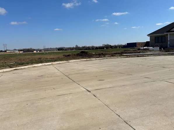 1009 Bluejay Plz, Ashland, NE 68003