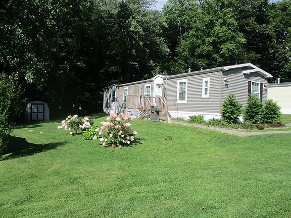 Exterior Image-7-Eagle River 37 Brookview Village
