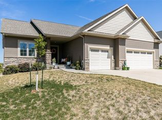 1412 Petrus Dr NE, Cedar Rapids, IA 52402