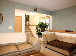 793 Ethan Allen Dr, Sheboygan, WI 53083