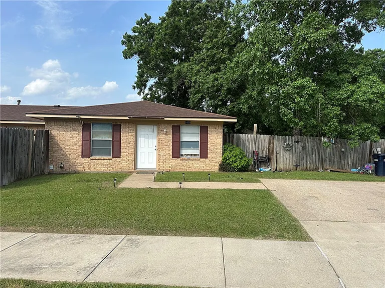 1400 Gramma Ct — Photo 4