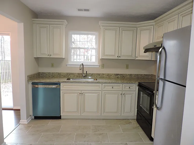 34 Meadowside Ct — Photo 5