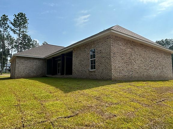 3rd image of 6 Thomas Richard Ln
