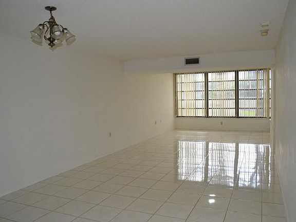 3rd image of 3500 Whitehall Dr APT 106