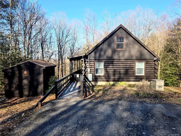862 Honey Hill Rd, Poland, NY 13431