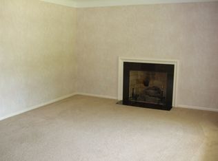 2545 Elmhurst Dr, Beachwood, OH 44122