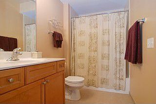 3rd image of 395 Graceland Ave Unit 701