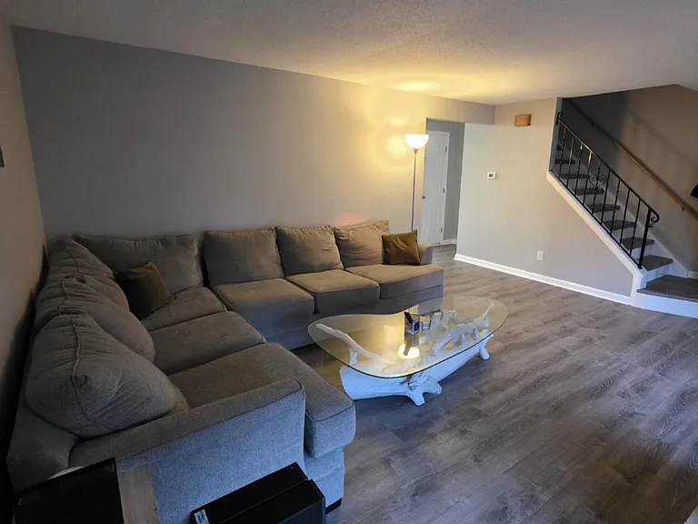 4116 Highview Pkwy #1 — Photo 2