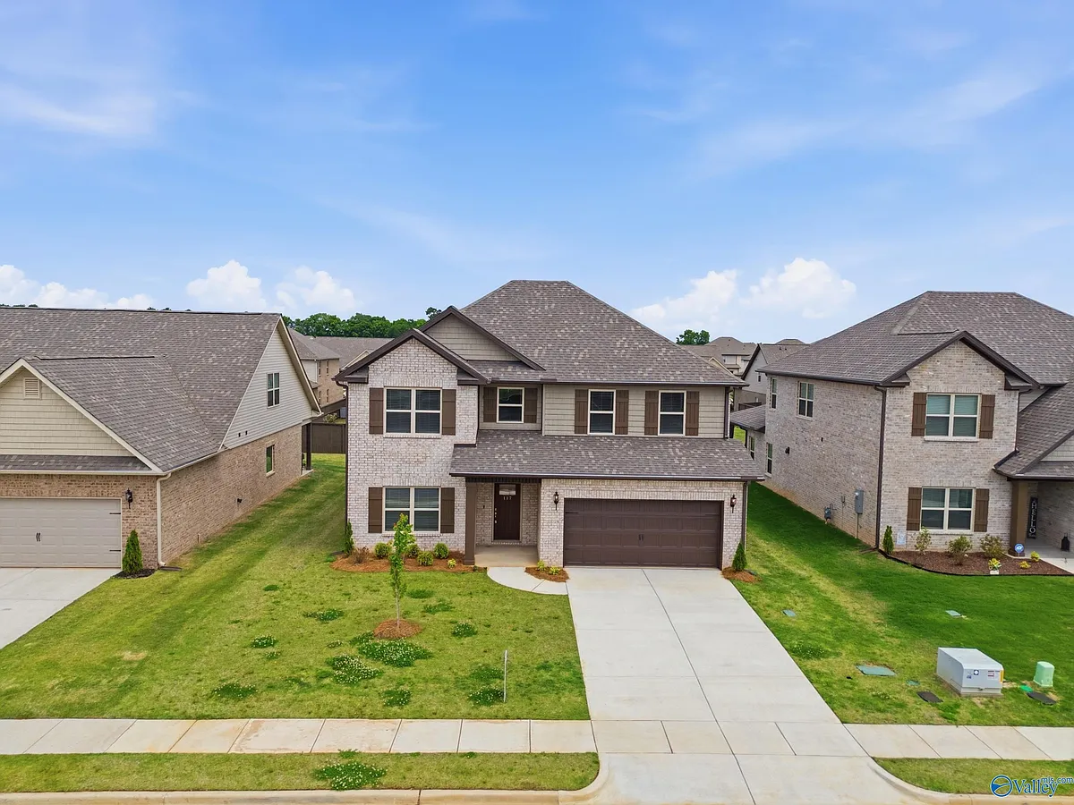 Building Photo - 117 Speck Cir