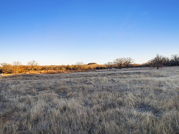 4th image of 800 County Road 3519
