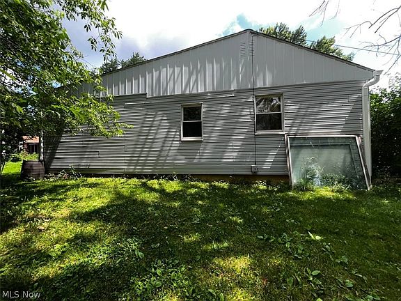 4th image of 3930 Stow Rd