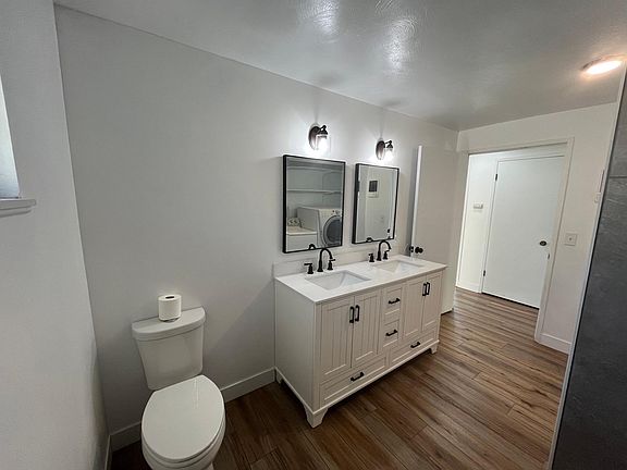 3rd image of 907 E Euclid Ave #907