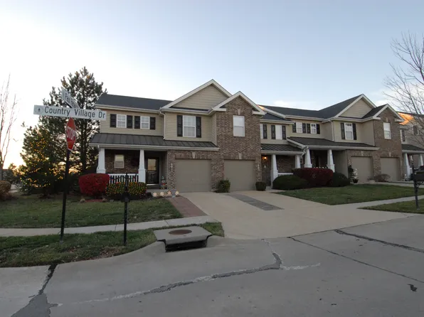 603 Country Village Dr, Lake Saint Louis, MO 63367